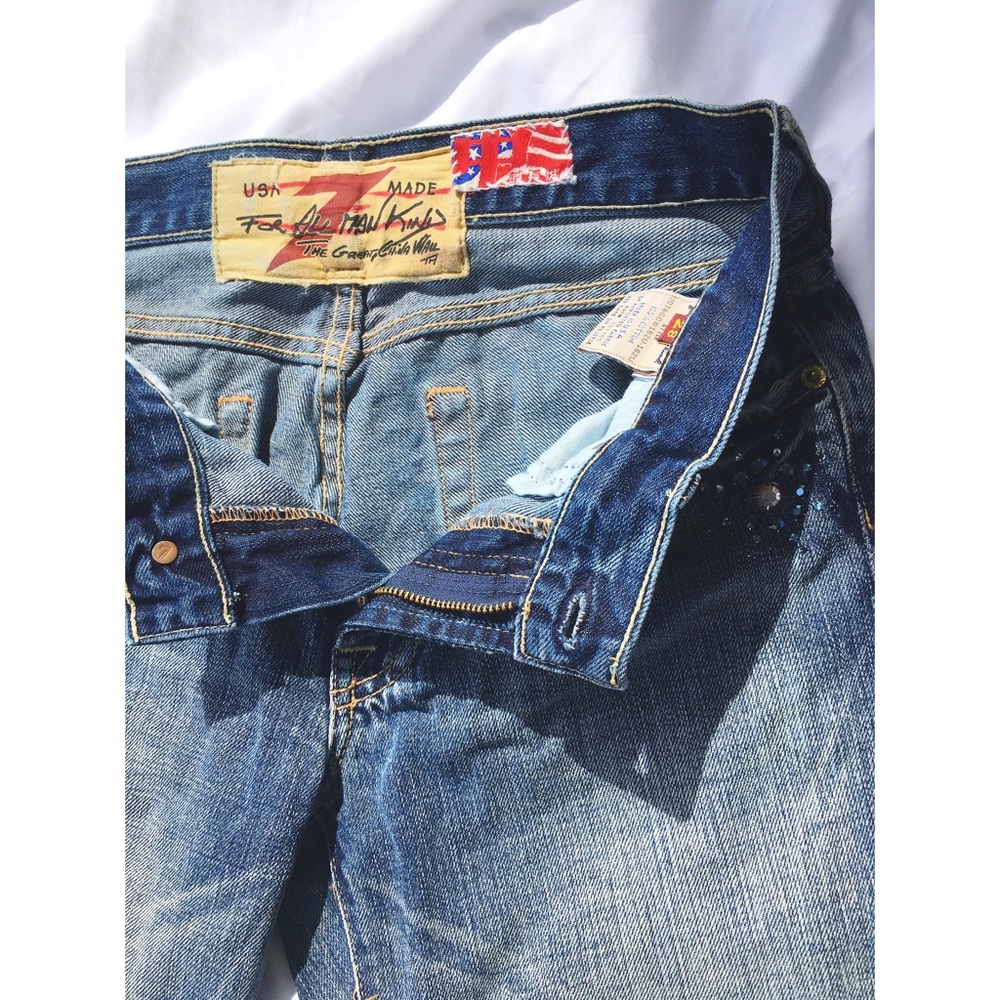7 FOR ALL MANKIND DISTRESSED JEANS - Picture 6 of 8